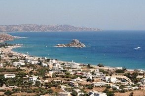 Климат на острове Кос типично средиземноморский с сухим, довольно жарким летом и мягкой, теплой зимой. Летняя температура порой достигает +45С
