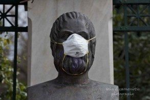 Забастовки против мер жесткой экономии вряд ли отражаются на посещаемости ресторанов